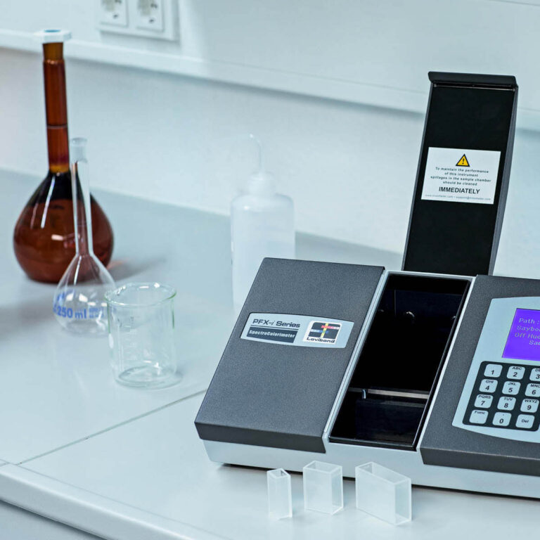 Spectrophotometric Colorimeters with Remote Calibration Zematra B.V.